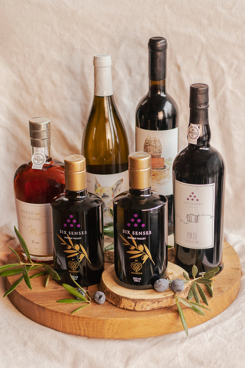 Premium pack composed by organic olive oils, white wine, red wine and Port wine from Six Senses